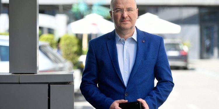 Mario Radić objavio kandidaturu za predsjednika Domovinskog pokreta: ‘Neka Penava pokaže ratni put’