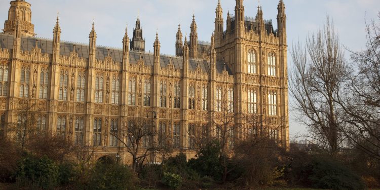 Meter: Skandali u europskim kraljevskim obiteljima: kokain, Jeffrey Epstein i štošta drugo