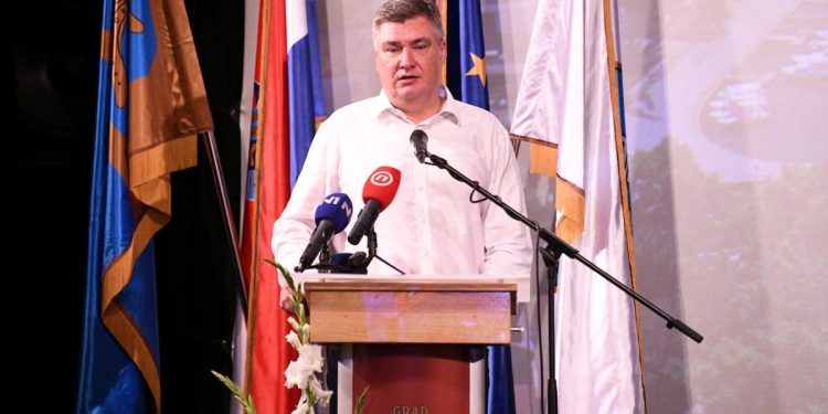 Milanović s Hvara: “Tko je kriv za tragediju u kojoj su poginula tri čovjeka, neka se utvrdi. A tko će ili neće snositi političku odgovornost, sada o tome neću govoriti”