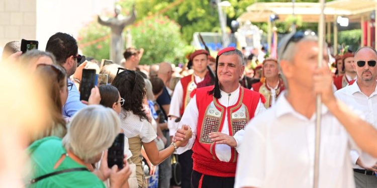 Miro Bulj: “Čudotvorna Gospa Sinjska nam je sve!”