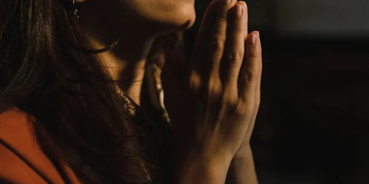 Moćna molitva svetoj Moniki za djecu koja su se udaljila od Boga