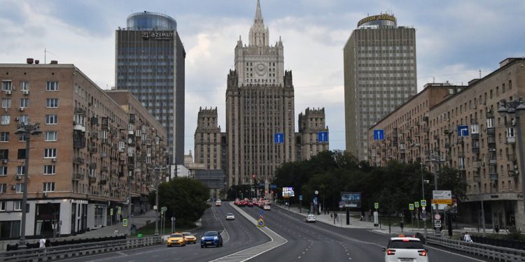 Moskva upozorava državu EU zbog imigracijskog “bezakonja” — RT World News