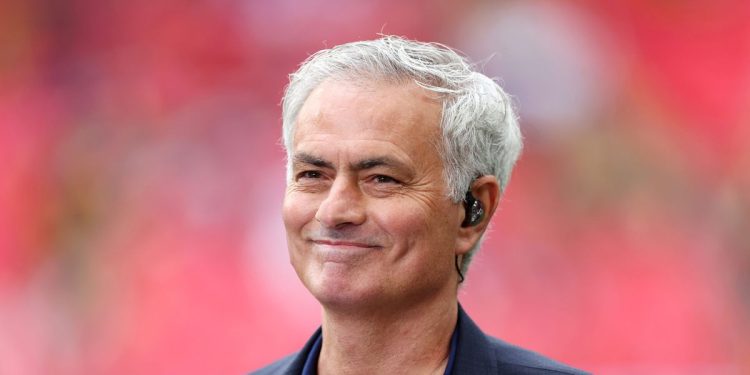 Mourinho piše emotivno otvoreno pismo navijačima Fenerbahçea