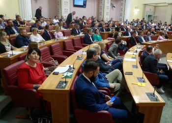 Mračna budućnost nekada popularne stranke: Pred bankrotom su i mogli bi postati sekta