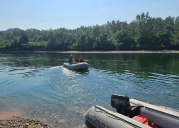 NAKON STRAVIČNOG UTAPANJA Krijumčar koji je prevozio migrante bio je jedini s prslukom i još uvijek je u bijegu
