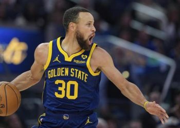 NBA, Curry se obnavlja u rekordnom broju. I zauvijek ostaje u Warriorsima