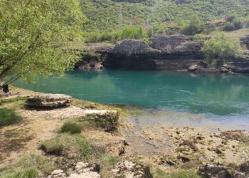 NERETVA KRVARI Možemo li je spasiti?