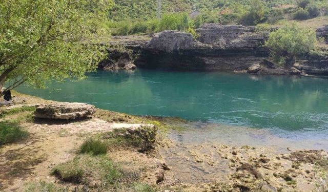 NERETVA KRVARI Možemo li je spasiti?