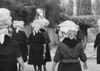 NOSTALGIJA U Preku na Ugljanu skupljaju fotografije žena sa sparama!