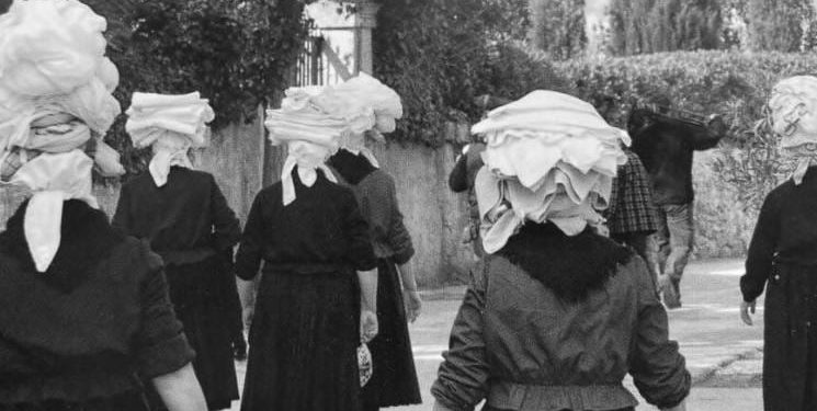 NOSTALGIJA U Preku na Ugljanu skupljaju fotografije žena sa sparama!