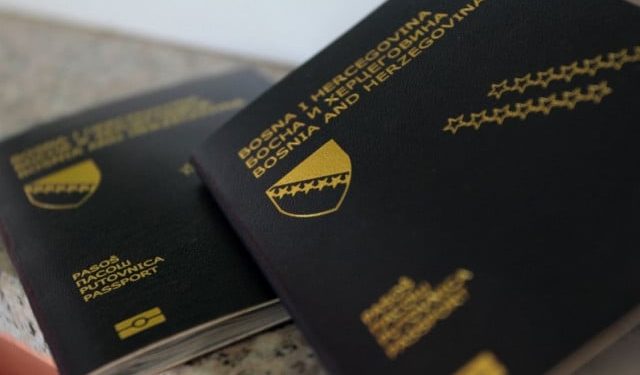 NOVI ZAKON Desetine tisuća ljudi u BiH ne mogu prijaviti prebivalište i dobiti osobne ID dokumente