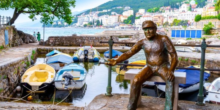 Na Kvarneru je manje noćenja u objektima nižih kategorija