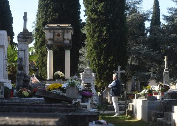 Na bjelovarskom groblju pronađeno tijelo žene, nemoguće je utvrditi o kome je riječ