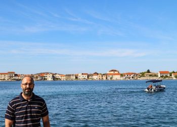 Na otoku Krapnju će se rekonstruirati stari toranj sa satom i pripadajući trg