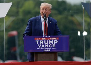 Nakon Obaminog osobnog razgovora u DNC-u, Trump pita: ‘Moram li se i dalje pridržavati politike?’