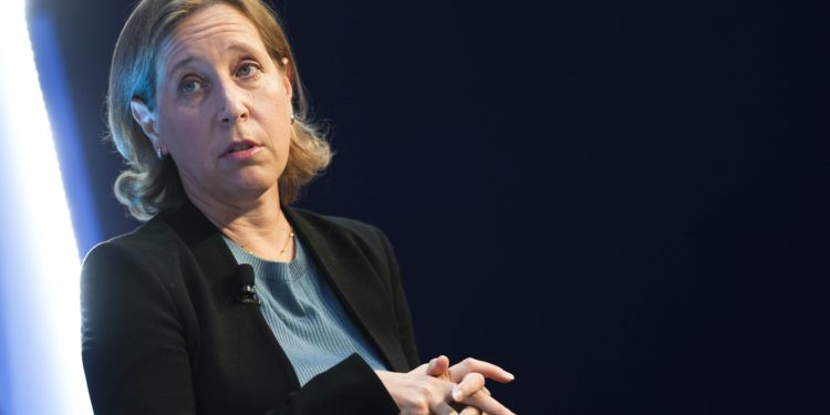 Nedavno joj je umro sin, a sada je preminula i ona: Tužan kraj jedne od najmoćnijih žena svijeta