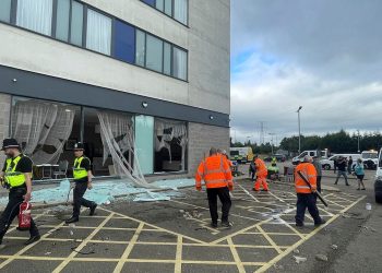 Nemiri u UK-u guraju zemlju u najgore nemire u posljednjih nekoliko godina, premijer obećava da će primijeniti ‘punu snagu zakona’