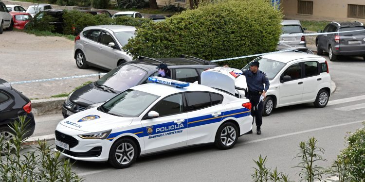 Nešto je gadno pošlo po zlu: Stranci si sinoć lomili noseve, letjele šake na sve strane