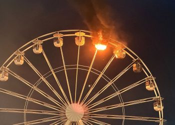 Nevjerojatan užas snimljen na videu dok se panoramski kotač zapalio tijekom glazbenog festivala