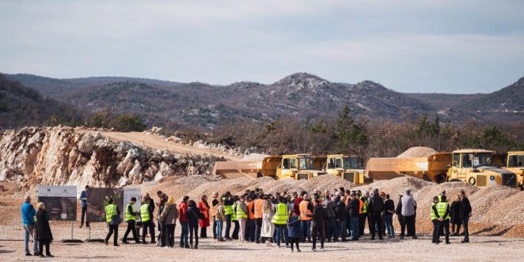 Novi mirni prosvjed. Građani protiv probijanja tunela Kozjak