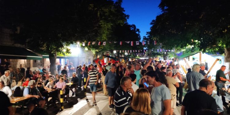 OBRTNIČKI DANI U IMOTSKOM Druženje, zabava i dobra spiza