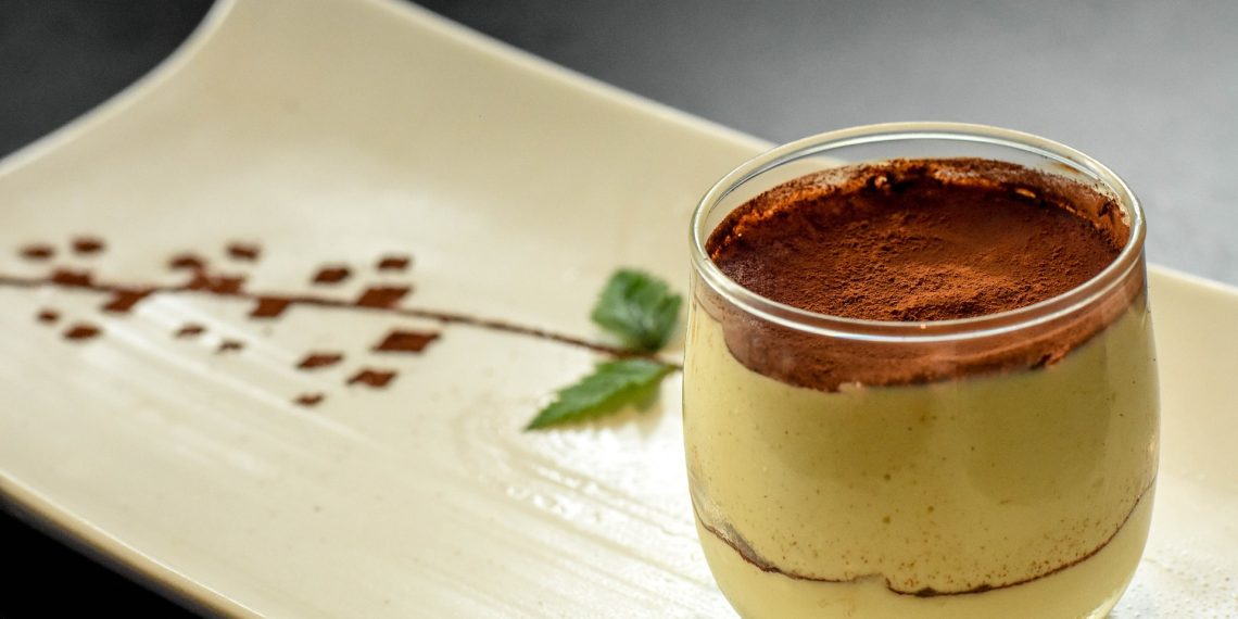 ODLAZAK LINGUANOTTOA U čast tvorcu tiramisua, donosimo recept za kultnu slasticu, prilagođen ljetu | NACIONAL.HR