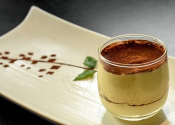 ODLAZAK LINGUANOTTOA U čast tvorcu tiramisua, donosimo recept za kultnu slasticu, prilagođen ljetu | NACIONAL.HR