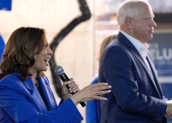 Obračun 2024.: Čini se da Harris Trumpa naziva ‘kukavicom’ u nastupu u predizbornoj kampanji