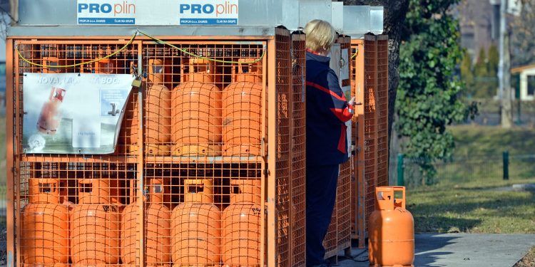 Od ovoga su strahovali Hrvati: Objavljena nova cijena plina, izgleda da leti u nebo