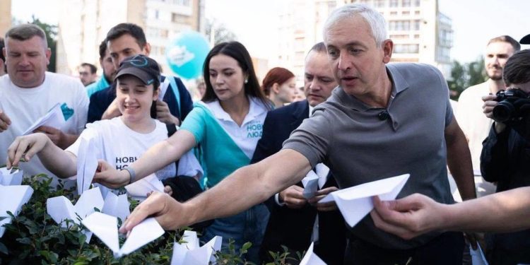 Održan skup kod francuskog veleposlanstva u Moskvi kako bi se tražilo oslobađanje Durova (FOTOGRAFIJE) — RT Rusija i bivši Sovjetski Savez