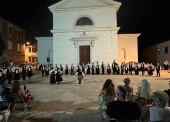 Održana “Večer Mafrine” – Izvedba starih veloluških plesova