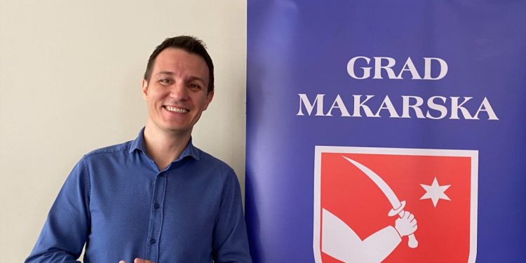 “Ofenziva” dalmatinskih SDP-ovaca: Gradonačelnik Makarske želi postati šef stranke