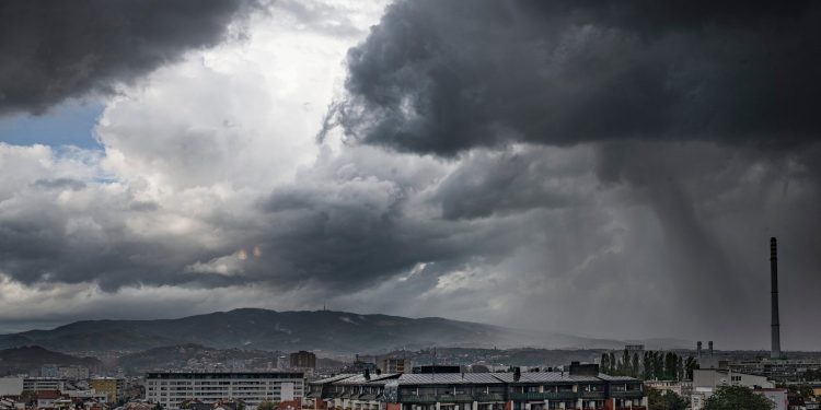 Oluja prijeti Hrvatskoj, upaljen narančasti meteoalarm: Meteorolozi upozorili na veliki šok