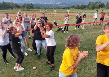 One rasturaju na balote: Žene iz cijele Dalmacije u Hrvacama će odmjeriti snage