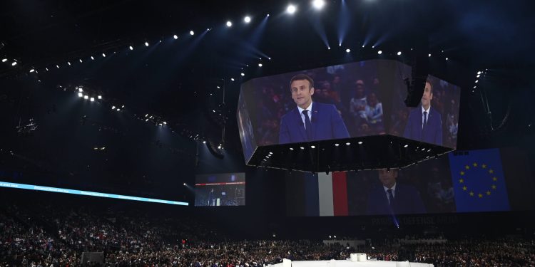 Orbanov traktat o renesansi nacionalnog identiteta, europskim sukobima, agresivnim patuljcima i LGBTQ ideologiji