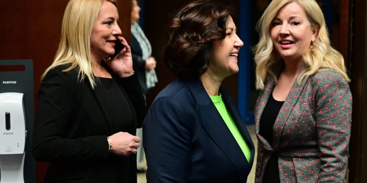 Ovo su najmoćnije žene u državi: Primanja su im impresivna, a zanimljivo je iz koje su stranke