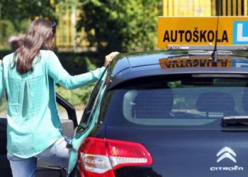 POSKUPLJUJU USLUGE AUTOŠKOLA Žene prednjače u polaganju vozačkih ispita u Mostaru, ali kandidata je sve manje