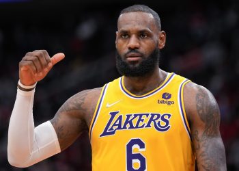 POSTOJI ‘KVAKA’ LeBron James optužen da ‘spava s majkom novog suigrača’: O svemu se oglasila i ‘žrtva’ | NACIONAL.HR