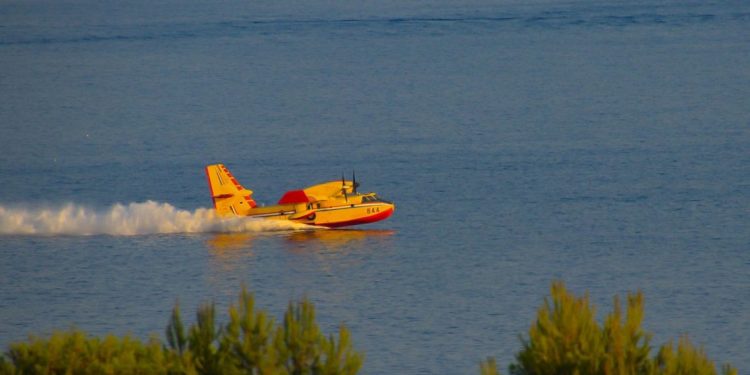 POŽARI U DALMACIJI Vatrogasci se i dalje bore sa stihijom, najozbiljnije je kod Trogira