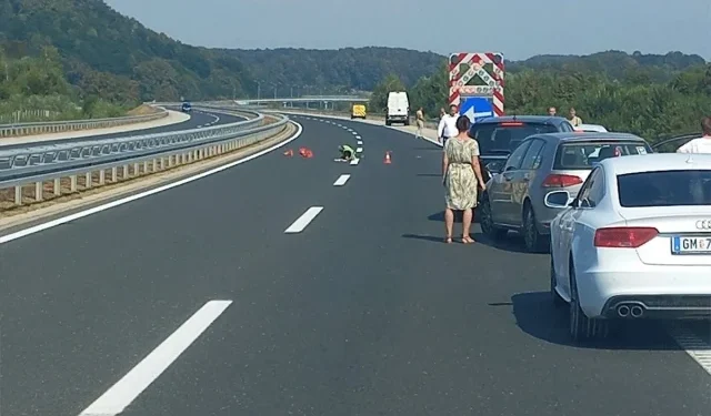 PROMETNA NESREĆA NA AUTOCESTI Radnika koji je popravljao cestu udario automobil