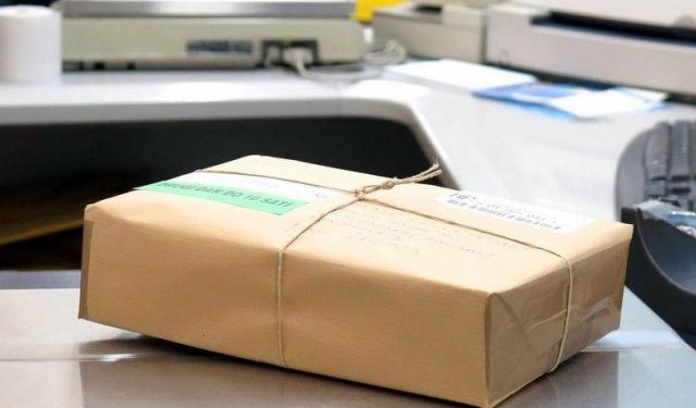 PRONAĐENO PREKO TISUĆU TABLETA Mladić pokušao poslati drogu putem poštanske pošiljke