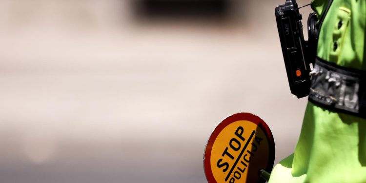 TEŠKA NESREĆA KOD OMIŠA Helikopter prevozio ozlijeđene, zatvorena magistrala | NACIONAL.HR