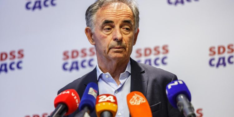 GLASNE PORUKE Pupovac: Pozdrav ‘ZDS’ nedovoljno se osuđuje, a suprotan je ustavu! | NACIONAL.HR