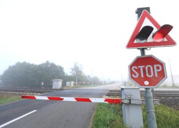 OČEVID U TIJEKU Vagoni teretnog vlaka iskliznuli iz tračnica, obustavljen željeznički promet na relaciji Šid-Tovarnik | NACIONAL.HR