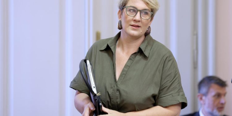 RADIO NACIONAL Ivana Marković: Smatram da je vlada HDZ-a veličanju ustaških simbola dala vjetar u leđa | NACIONAL.HR