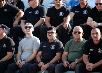 SVE JE SNIMLJENO Policija istražuje uzvikivanje “Za dom spremni” HOS-ovaca u Kninu | NACIONAL.HR