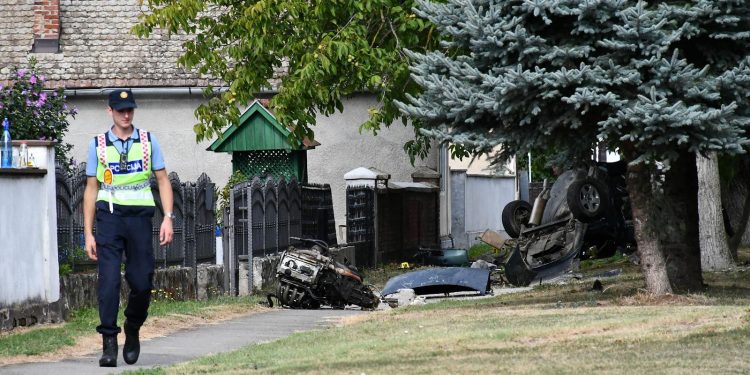 KULA Policija objavila detalje prometne nesreće u kojoj su poginula dvojica mladića | NACIONAL.HR