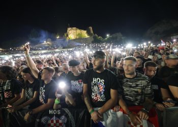 USTAŠKE PJESME U IMOTSKOM Policija za nacional.hr: Obavljamo provjere | NACIONAL.HR