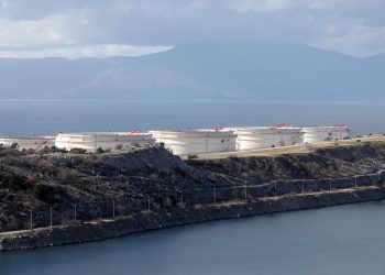 SZIJJARTO LAŽE JANAF pita Mađare zašto izbjegavaju transport nafte kroz naš sustav | NACIONAL.HR