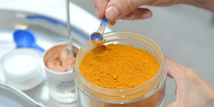 OTROVNI PUDER Kozmetički brend Avon ide u stečaj | NACIONAL.HR